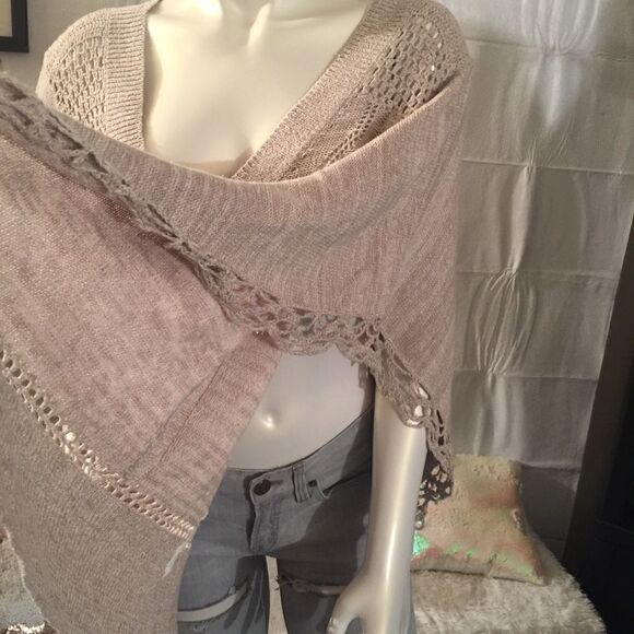 HOST PICK ⭐️⭐️Free People oversized Pull Over shaw - Picture 9 of 12